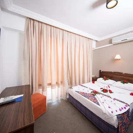 Family Belvedere Hotel 3*