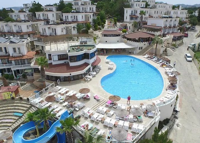 Family Belvedere Отель Бодрум