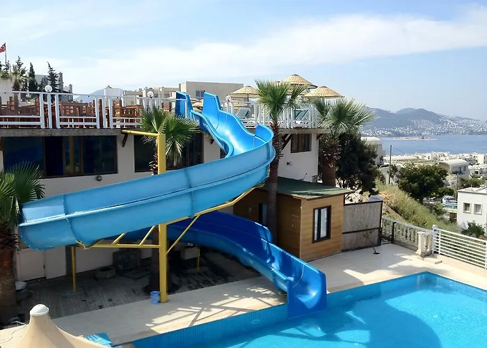 Family Belvedere Αλικαρνασσός